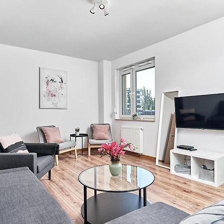Modern Apartments Wroclaw By Renters Экстерьер фото