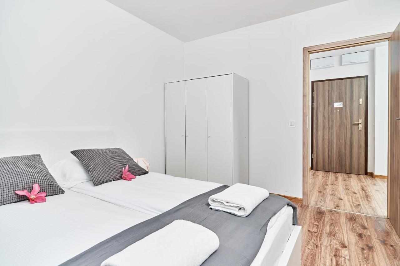 Modern Apartments Wroclaw By Renters Экстерьер фото