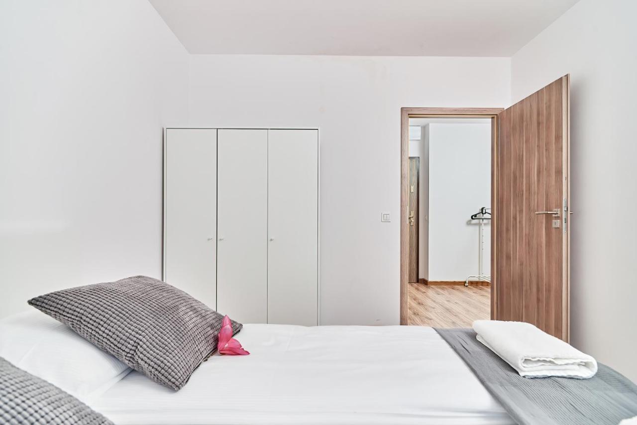 Modern Apartments Wroclaw By Renters Экстерьер фото