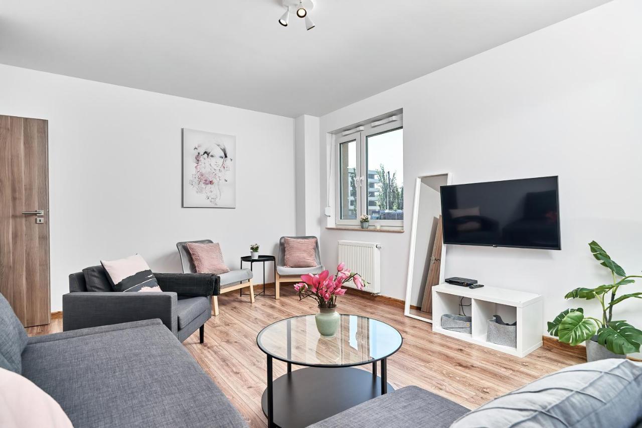 Modern Apartments Wroclaw By Renters Экстерьер фото