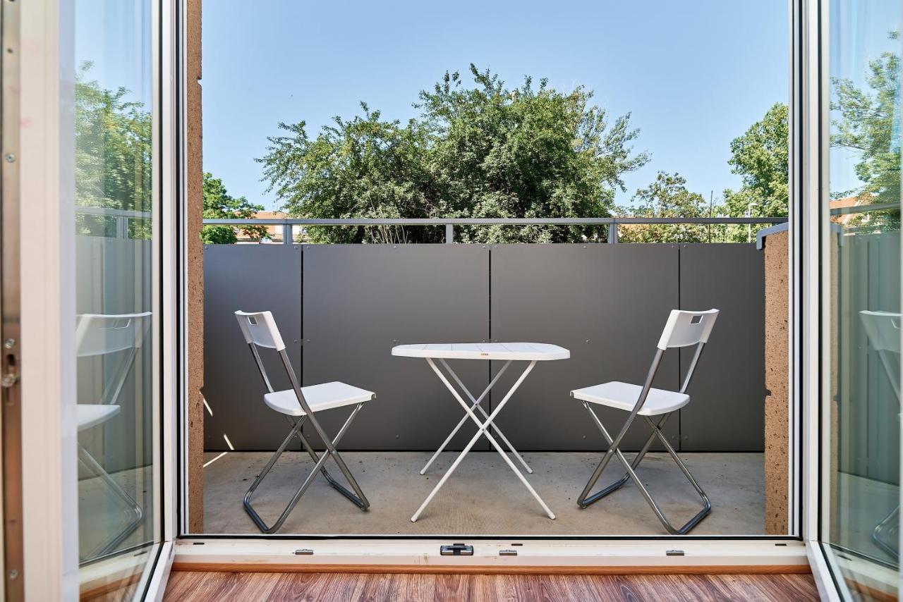 Modern Apartments Wroclaw By Renters Экстерьер фото