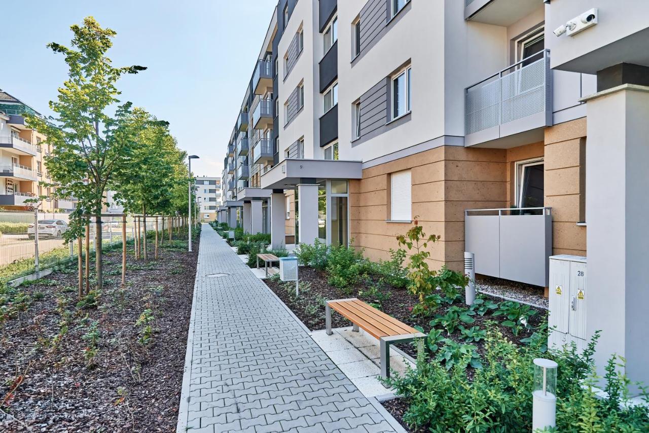 Modern Apartments Wroclaw By Renters Экстерьер фото