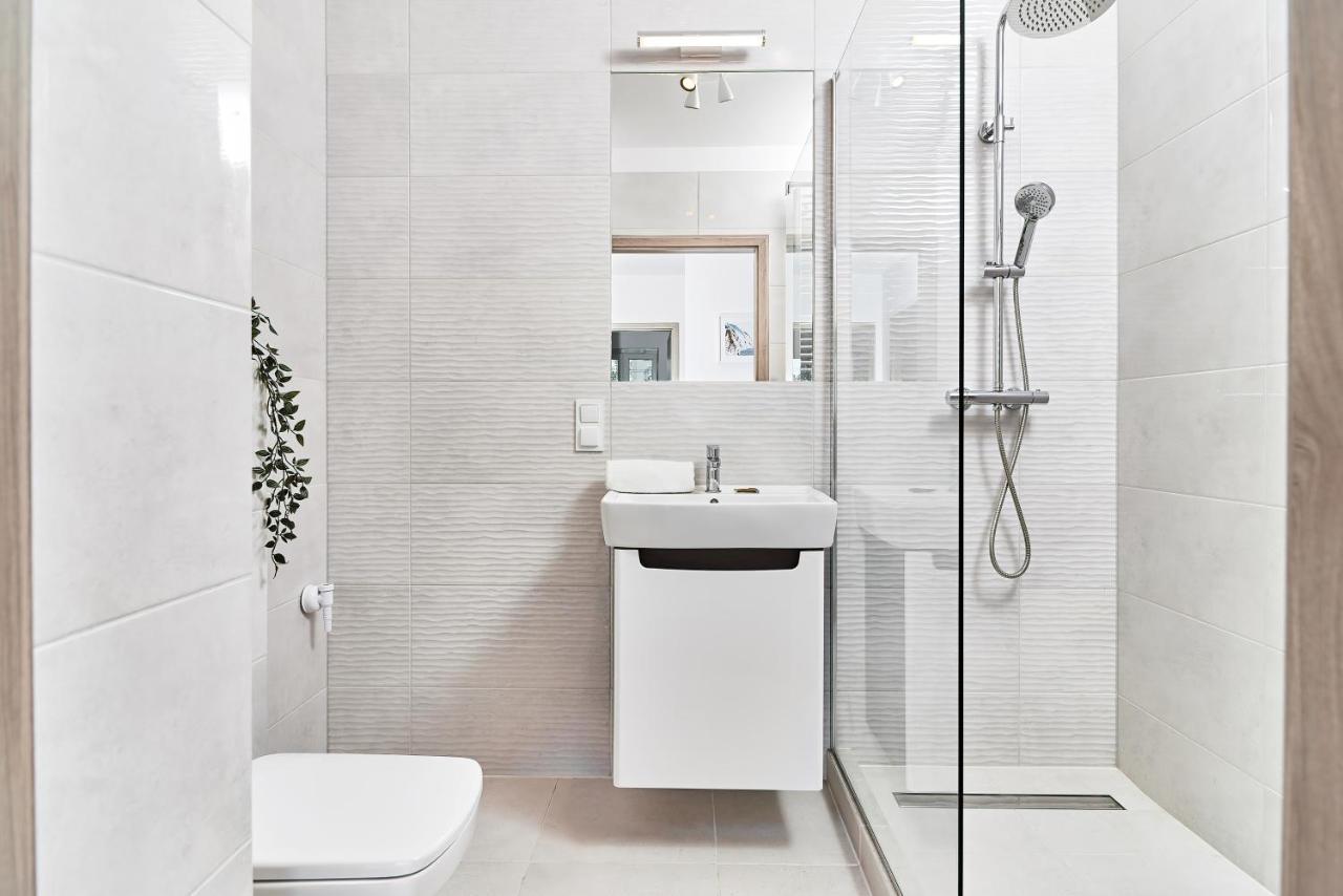 Modern Apartments Wroclaw By Renters Экстерьер фото