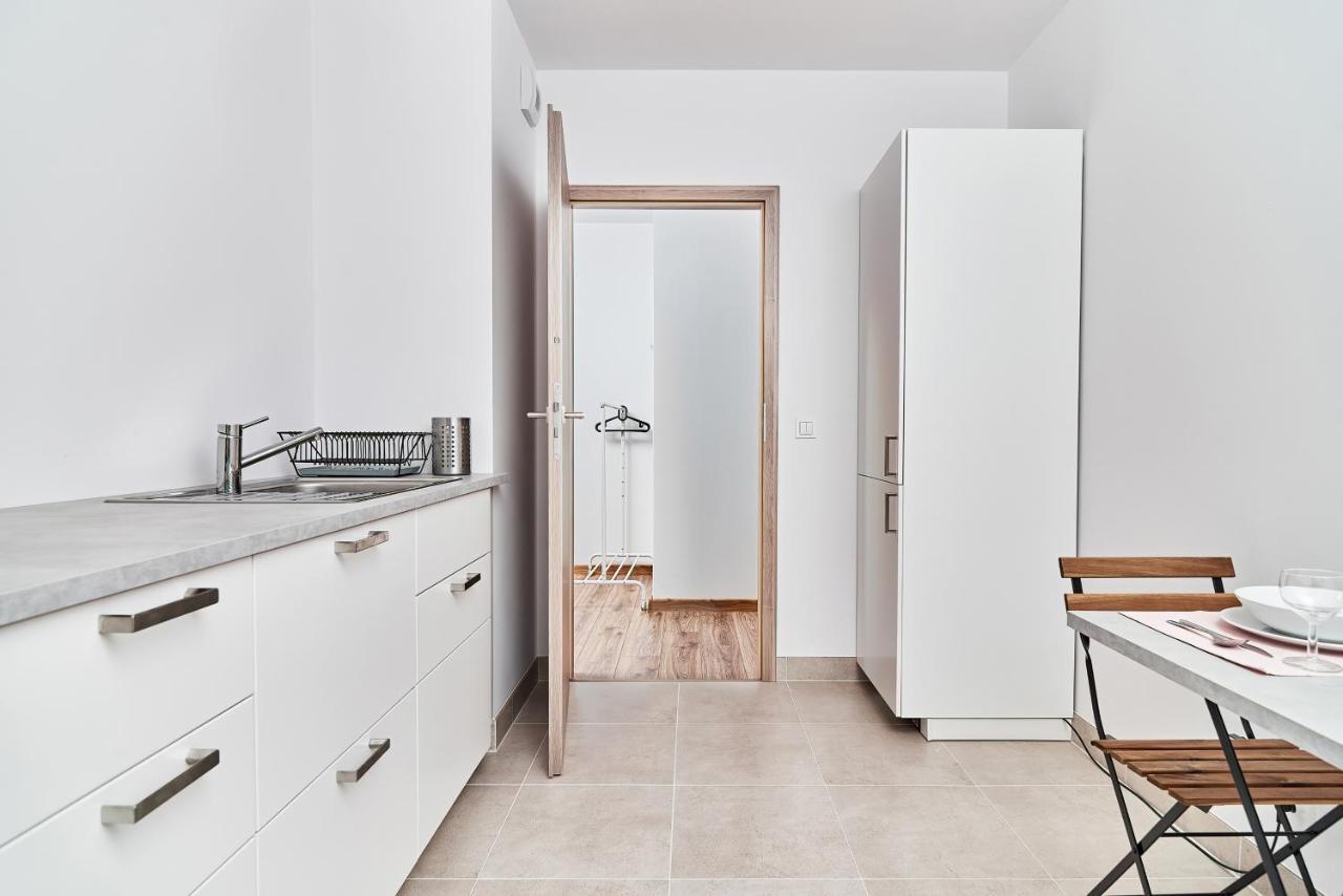 Modern Apartments Wroclaw By Renters Экстерьер фото