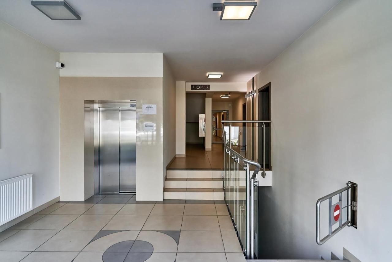 Modern Apartments Wroclaw By Renters Экстерьер фото