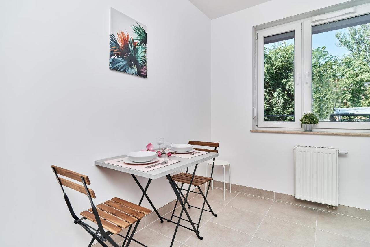 Modern Apartments Wroclaw By Renters Экстерьер фото